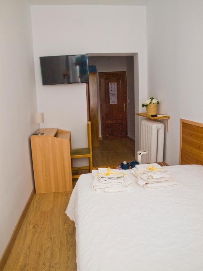 Hostal Aliste Madrid Extérieur photo
