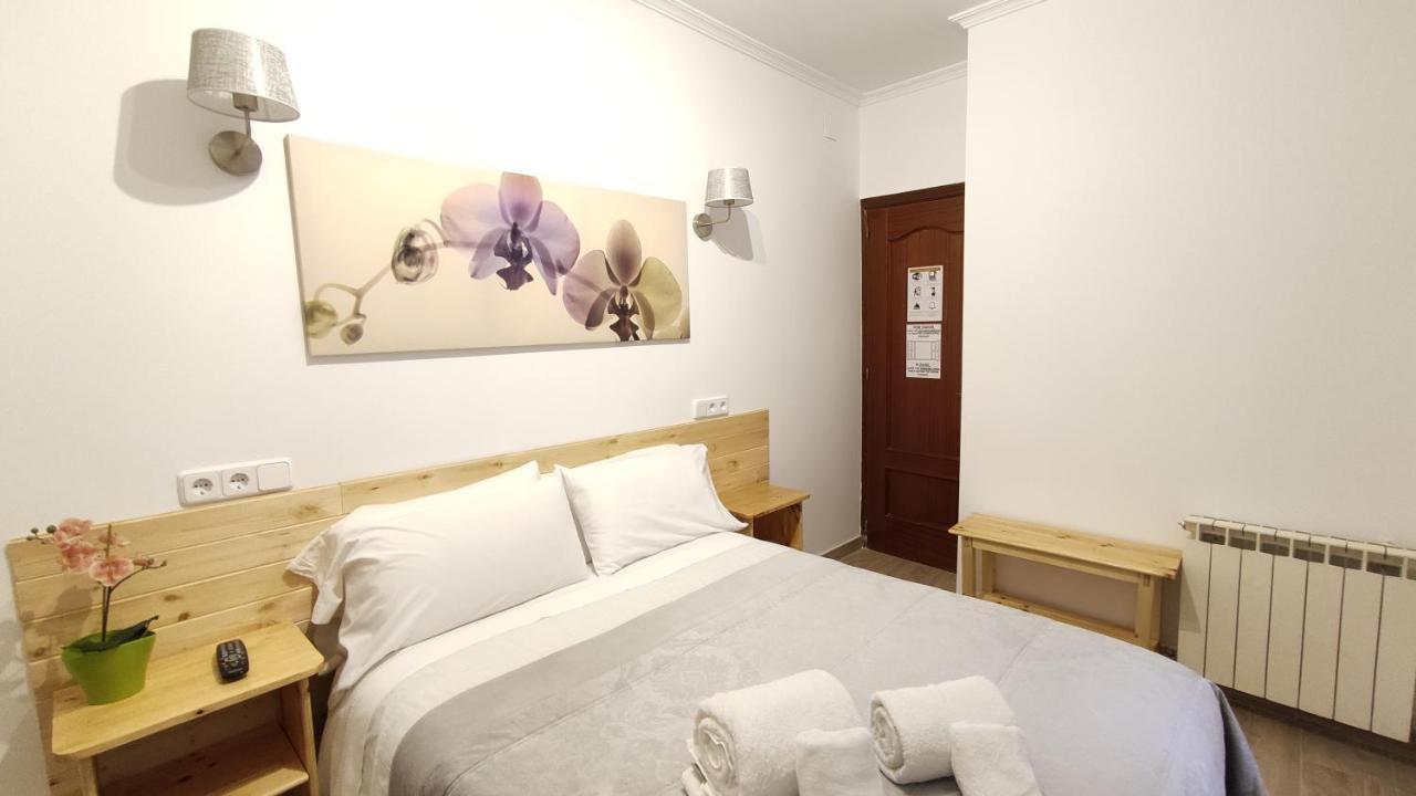 Hostal Aliste Madrid Extérieur photo