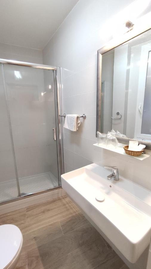 Hostal Aliste Madrid Extérieur photo