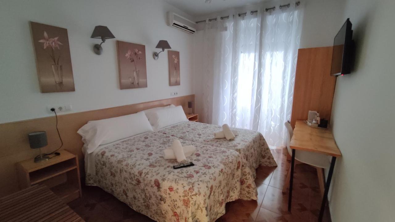 Hostal Aliste Madrid Extérieur photo